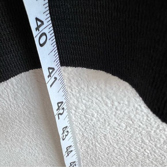 United Colors of Benetton Sleeveless Sweater Dress - Picture 9 of 11